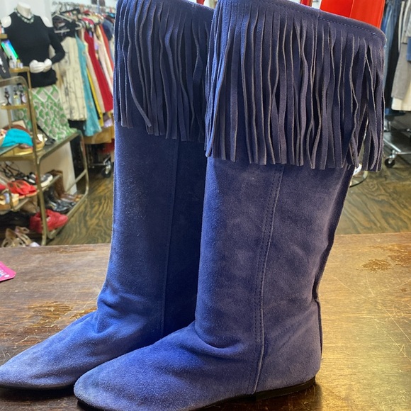 Tall suede fringed boots - Picture 5 of 6